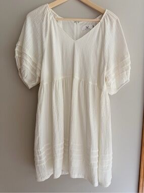 White V-Neck Short Sleeve Women's Top/Tunic/ Mini Dress